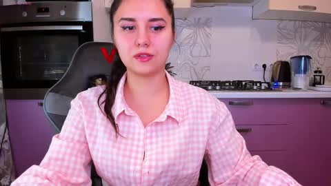 Snapshot of nina__si chatting on 27, 9, 2025 Nina online show from 27, 9, 2025