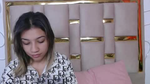 Nina Carther online show from 10, 10, 2025