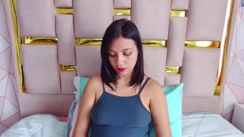 Nina Carther online show from 4, 3, 2026