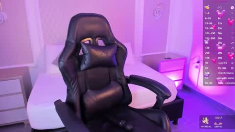 N I N A online show from 20, 2, 2026