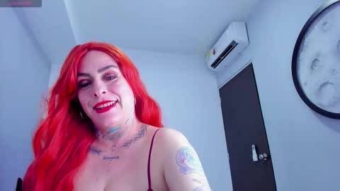 nina_foxx02 online show from 26, 11, 2025
