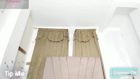 nina_keller_ online show from 28, 11, 2025