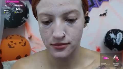 Snapshot of ninaa_fox chatting on 31, 10, 2025 Ninaa fox online show from 31, 10, 2025