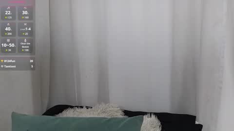 Snapshot of ninaa_fox chatting on 7, 11, 2025 Ninaa fox online show from 7, 11, 2025