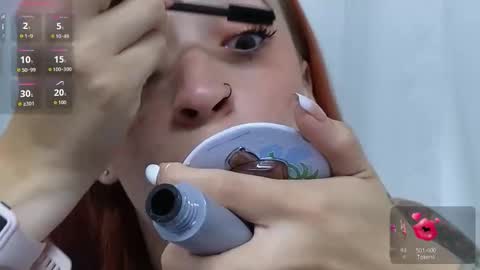 Snapshot of ninaa_fox chatting on 8, 11, 2025 Ninaa fox online show from 8, 11, 2025