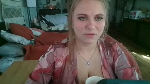 ninabeanzz online show from 7, 10, 2025