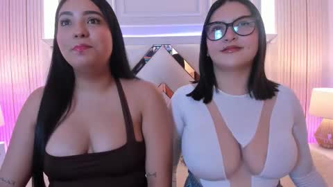 Snapshot of ninablooms01 chatting on 10, 2, 2026 Nina online show from 10, 2, 2026