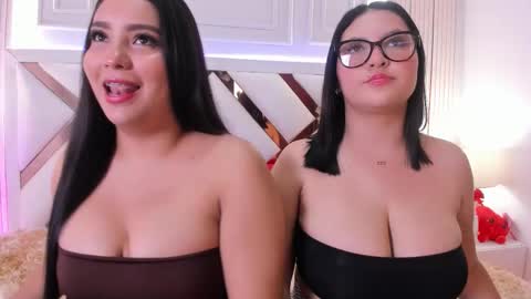 Snapshot of ninablooms01 chatting on 12, 3, 2026 Nina online show from 12, 3, 2026