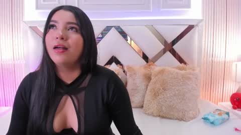 Snapshot of ninablooms01 chatting on 22, 3, 2026 Nina online show from 22, 3, 2026