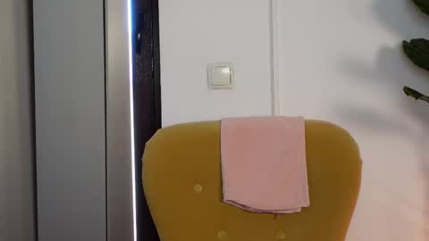 Snapshot of ninacrystal chatting on 4, 3, 2026 NinaCrystal online show from 4, 3, 2026