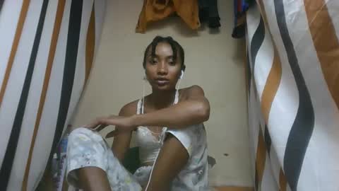 ninaeaa online show from 13, 1, 2026