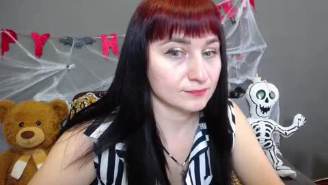 ninaflawlees online show from 24, 10, 2025