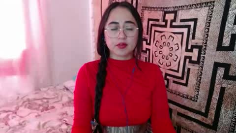 N I N A online show from 19, 11, 2025