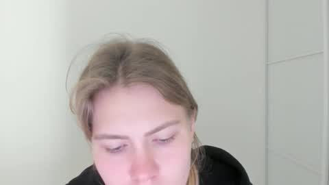 ninarihh online show from 9, 10, 2025