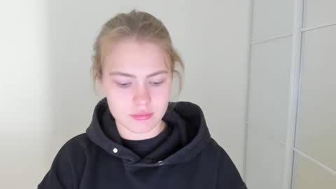 ninarihh online show from 15, 10, 2025