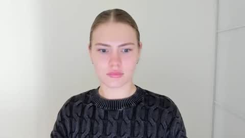 ninarihh online show from 12, 11, 2025