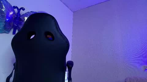 Nina online show from 2, 2, 2026