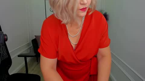 ninastarle online show from 7, 11, 2025