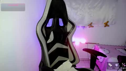 ninatinydoll1 online show from 10, 11, 2025