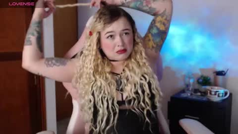 Nina online show from 1, 10, 2025