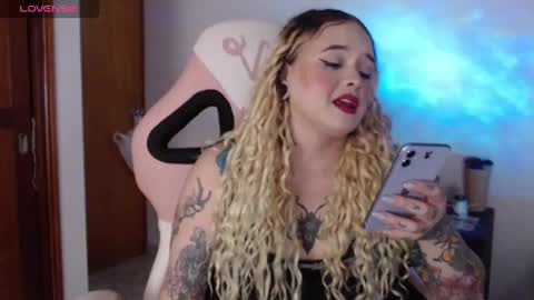 Nina online show from 8, 10, 2025