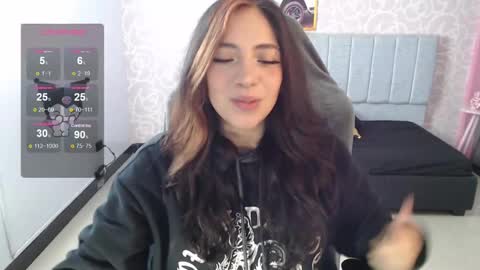 Snapshot of ninfa_ch chatting on 5, 12, 2024 Ninfa online show from 5, 12, 2024