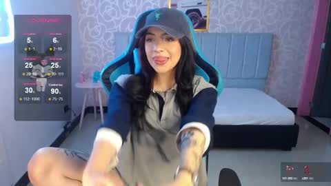 Snapshot of ninfa_ch chatting on 7, 1, 2025 Ninfa online show from 7, 1, 2025