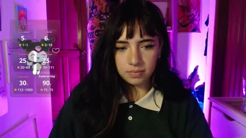 Snapshot of ninfa_ch chatting on 9, 10, 2025 Ninfa online show from 9, 10, 2025