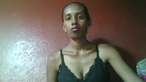 ninie246746 online show from 8, 1, 2025