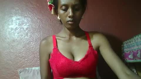 ninie246746 online show from 15, 1, 2025