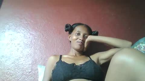 ninie246746 online show from 14, 2, 2025