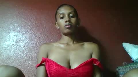 ninie246746 online show from 23, 2, 2025