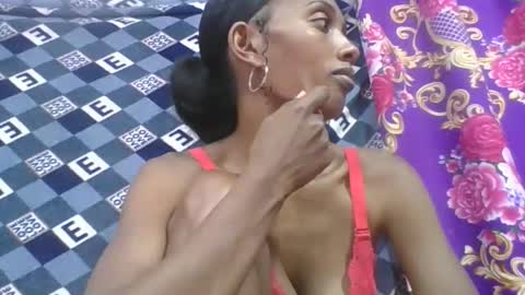 ninie246746 online show from 7, 3, 2026