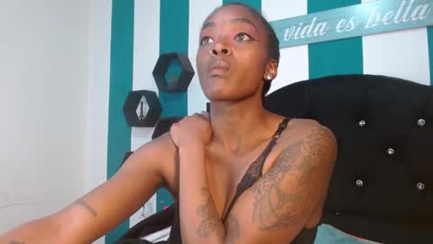 Snapshot of nirak_sf chatting on 22, 1, 2025 Nirak online show from 22, 1, 2025