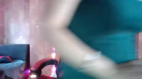 Nishu online show from 10, 9, 2025