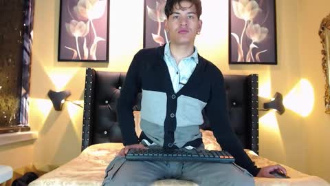 Snapshot of noa11_ chatting on 6, 11, 2025 noa11_ online show from 6, 11, 2025