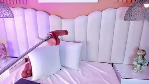 Noa online show from 7, 11, 2025