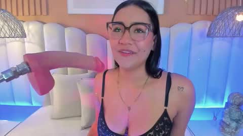 Snapshot of noa_moon chatting on 27, 2, 2026 Noa online show from 27, 2, 2026