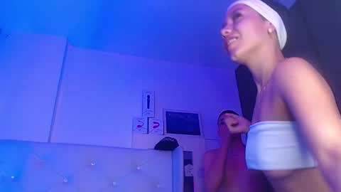 Zoe  online show from 5, 12, 2025