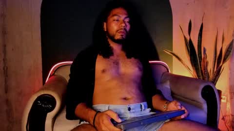 Snapshot of noah_jones__ chatting on 19, 12, 2024 Noah online show from 19, 12, 2024