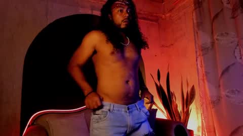 Snapshot of noah_jones__ chatting on 22, 12, 2024 Noah online show from 22, 12, 2024