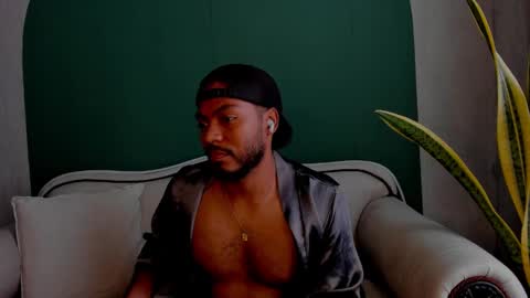 Snapshot of noah_jones__ chatting on 6, 3, 2025 Noah online show from 6, 3, 2025