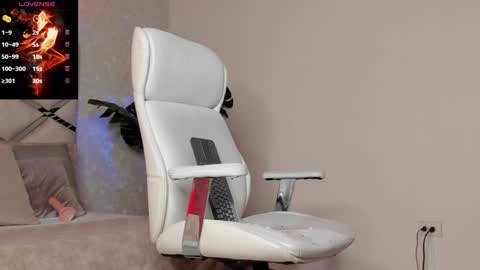 Snapshot of noahcrux chatting on 29, 12, 2024 Noah online show from 29, 12, 2024