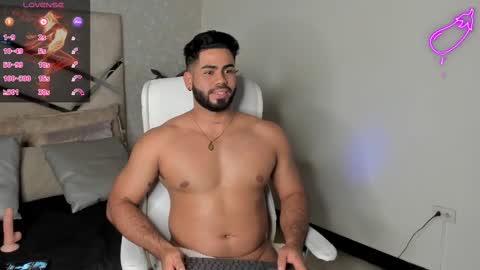 Snapshot of noahcrux chatting on 19, 2, 2025 Noah online show from 19, 2, 2025