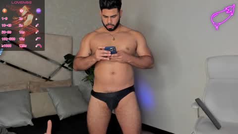 Snapshot of noahcrux chatting on 25, 2, 2025 Noah online show from 25, 2, 2025