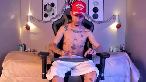 noahdaviss online show from 2, 12, 2024