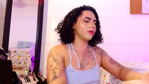 noahmonroe_11 online show from 5, 11, 2025