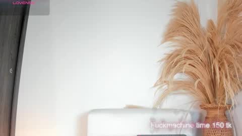 Noami Rose  online show from 29, 11, 2025