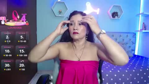 noelia_milfs online show from 27, 10, 2025