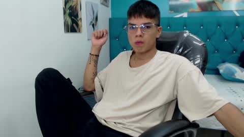 Snapshot of noha_scott chatting on 26, 12, 2024 Noha Scott online show from 26, 12, 2024